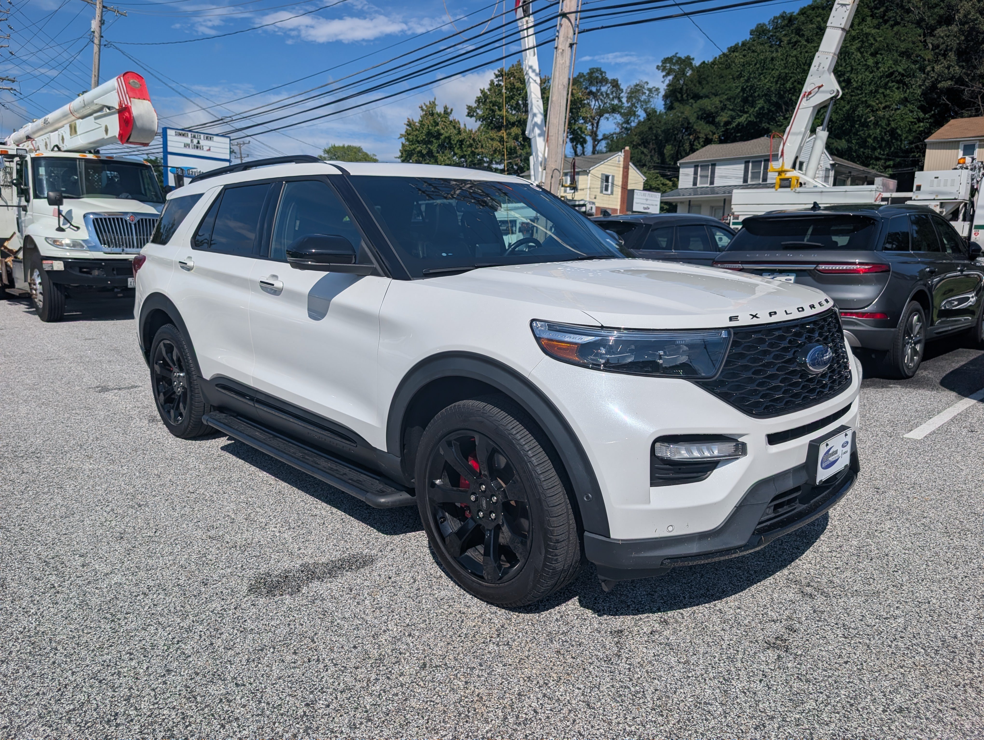 Certified 2021 Ford Explorer ST w/ Equipment Group 401A AWD/4WD image 9