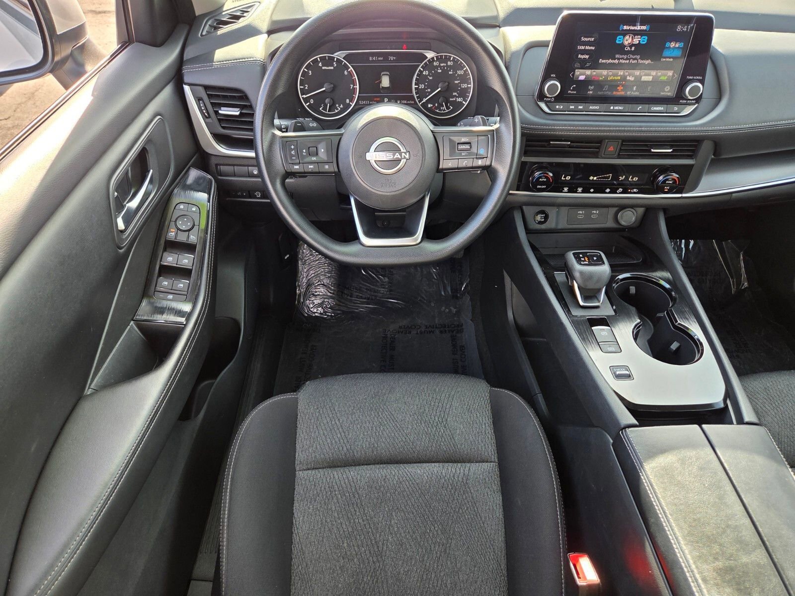 Used 2024 Nissan Rogue SV image 12