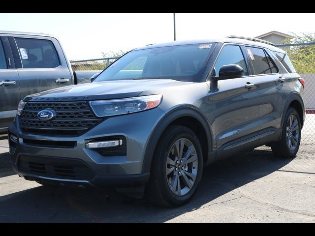 Certified 2023 Ford Explorer XLT w/ Equipment Group 202A AWD/4WD image 2