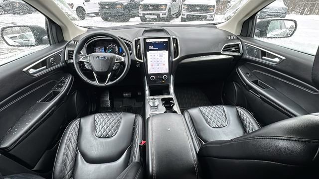 Certified 2023 Ford Edge Titanium w/ Class II Trailer Tow Package image 15