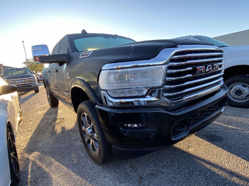 Used 2024 RAM 2500 Limited w/ Safety Group AWD/4WD image 1