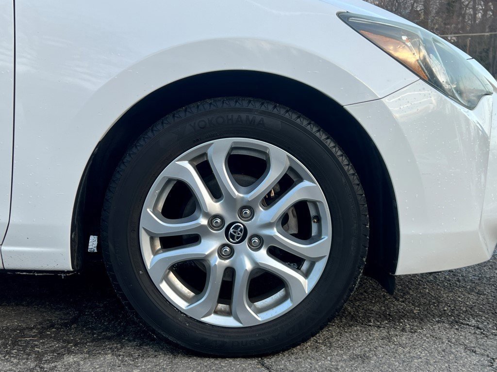 Used 2018 Toyota Yaris iA image 8