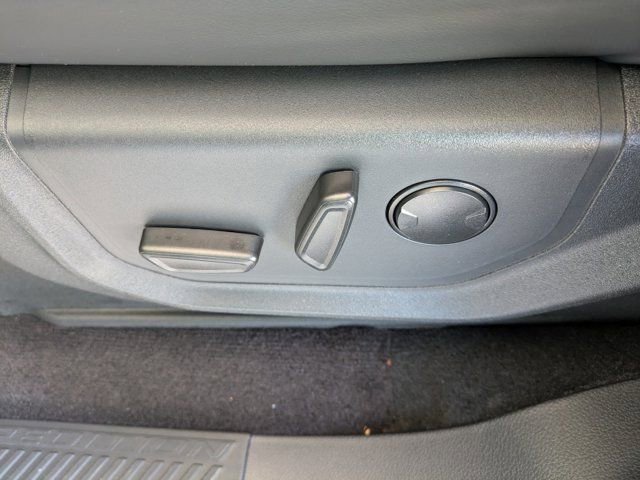 Certified 2023 Ford Expedition XLT image 23