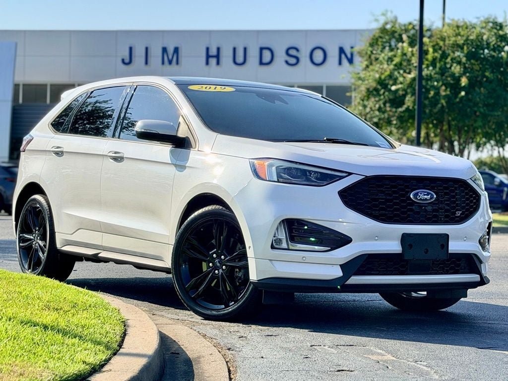 Certified 2019 Ford Edge ST w/ Equipment Group 401A AWD/4WD image 2