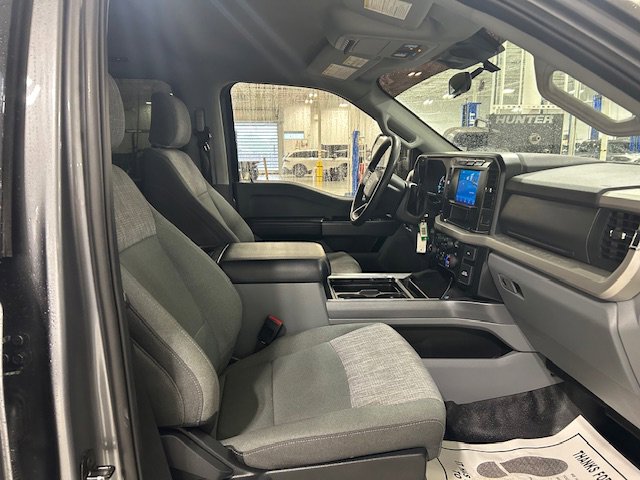 Certified 2024 Ford F250 XLT image 10