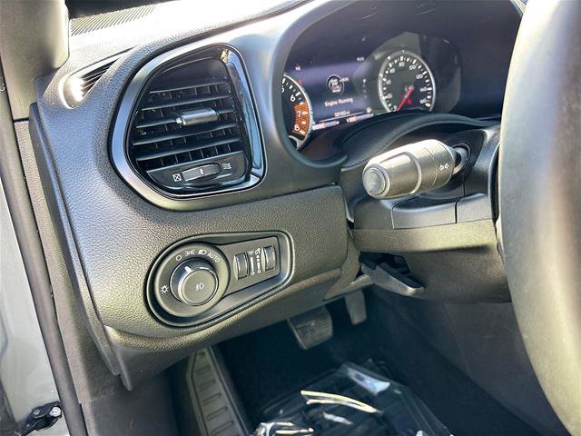 Used 2022 Jeep Renegade Altitude AWD/4WD image 11