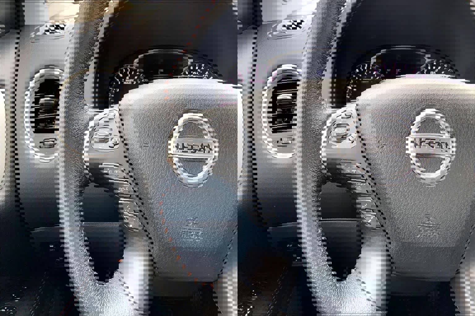 Used 2020 Nissan Pathfinder SL image 24