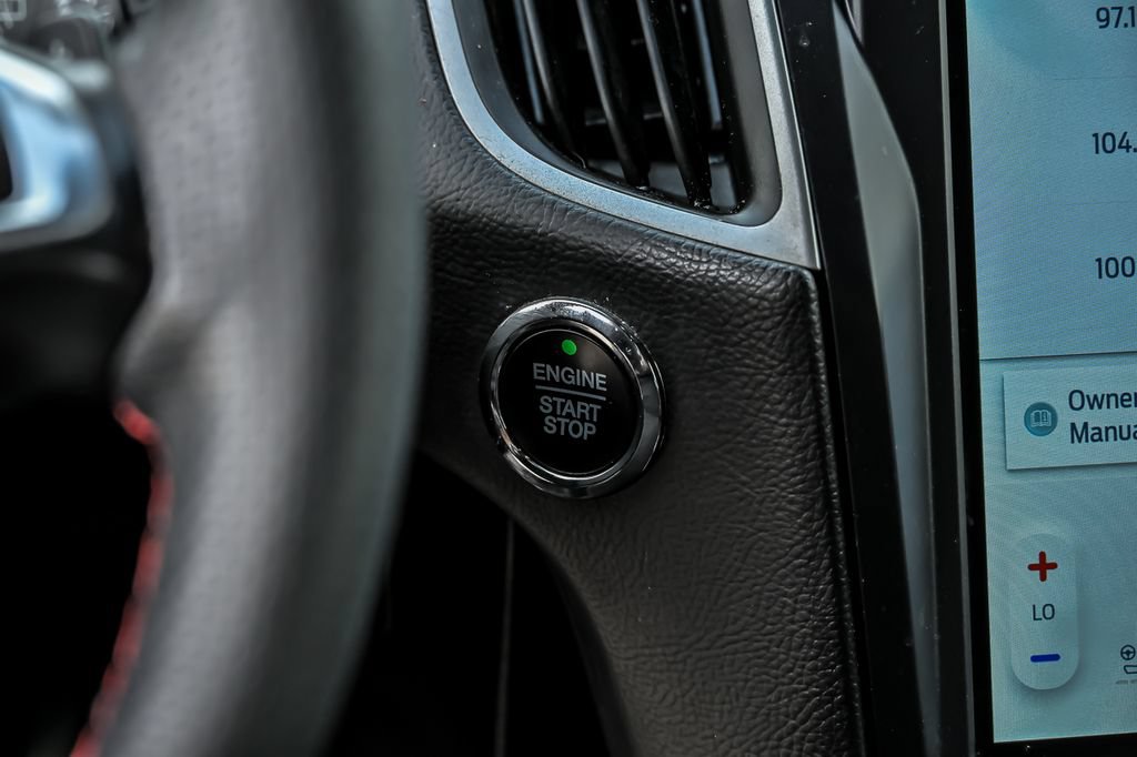 Certified 2023 Ford Edge ST-Line w/ Class II Trailer Tow Package AWD/4WD image 22