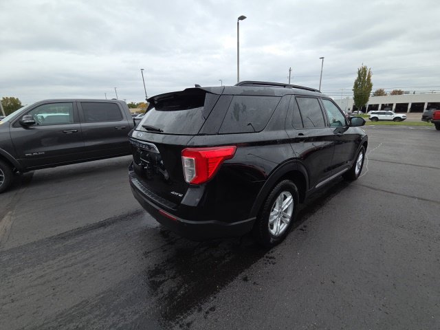 Certified 2023 Ford Explorer XLT AWD/4WD image 3