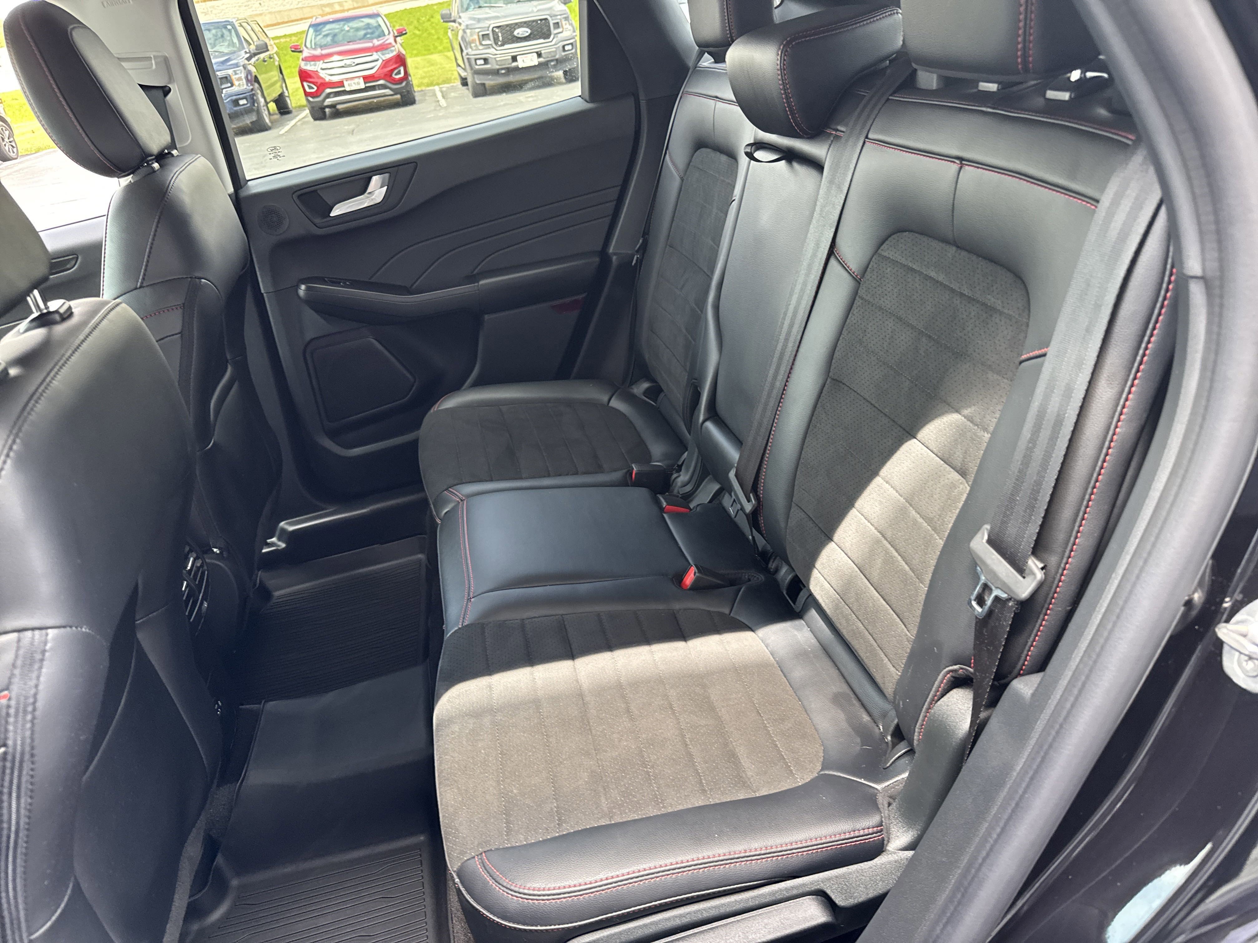 Certified 2022 Ford Escape SEL w/ SEL Stealth AWD Package image 22