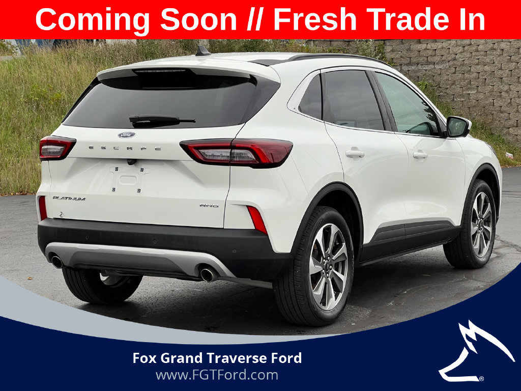 Certified 2024 Ford Escape Platinum AWD/4WD image 9