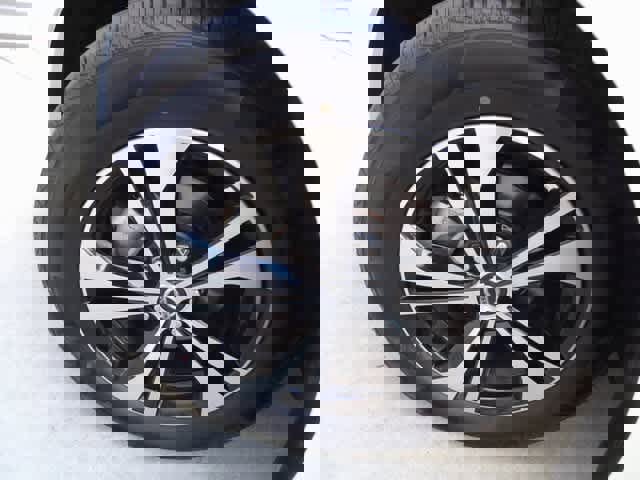 Used 2022 Nissan Sentra SV image 32