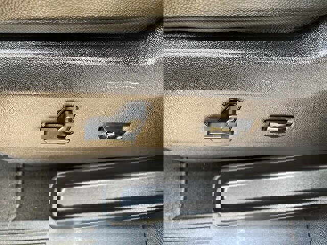 Used 2018 Dodge Grand Caravan SXT w/ Blacktop Package image 14