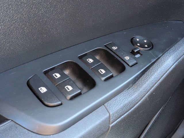 Used 2025 Kia Sportage LX image 28