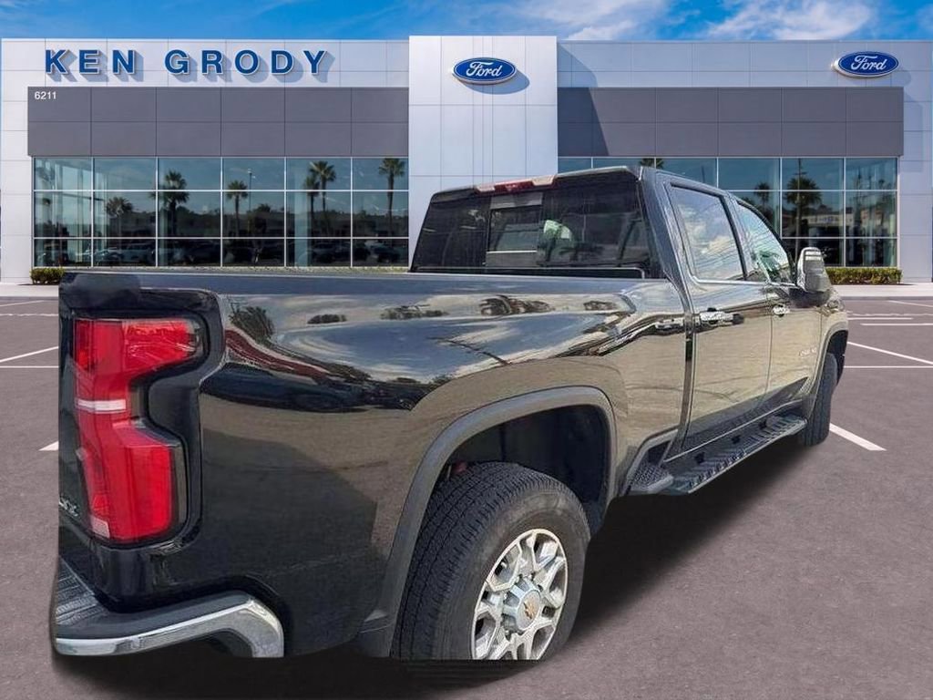 Used 2024 Chevrolet Silverado 2500 LTZ w/ LTZ Convenience Package AWD/4WD image 64