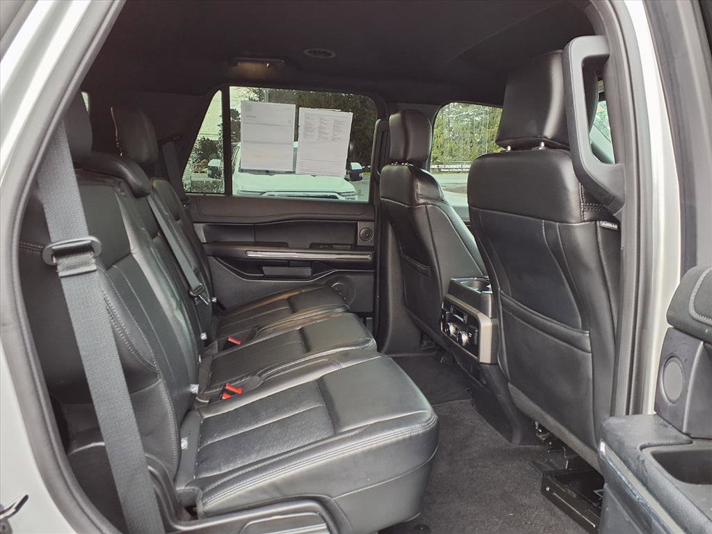 Certified 2019 Ford Expedition XLT w/ Equipment Group 202A image 8