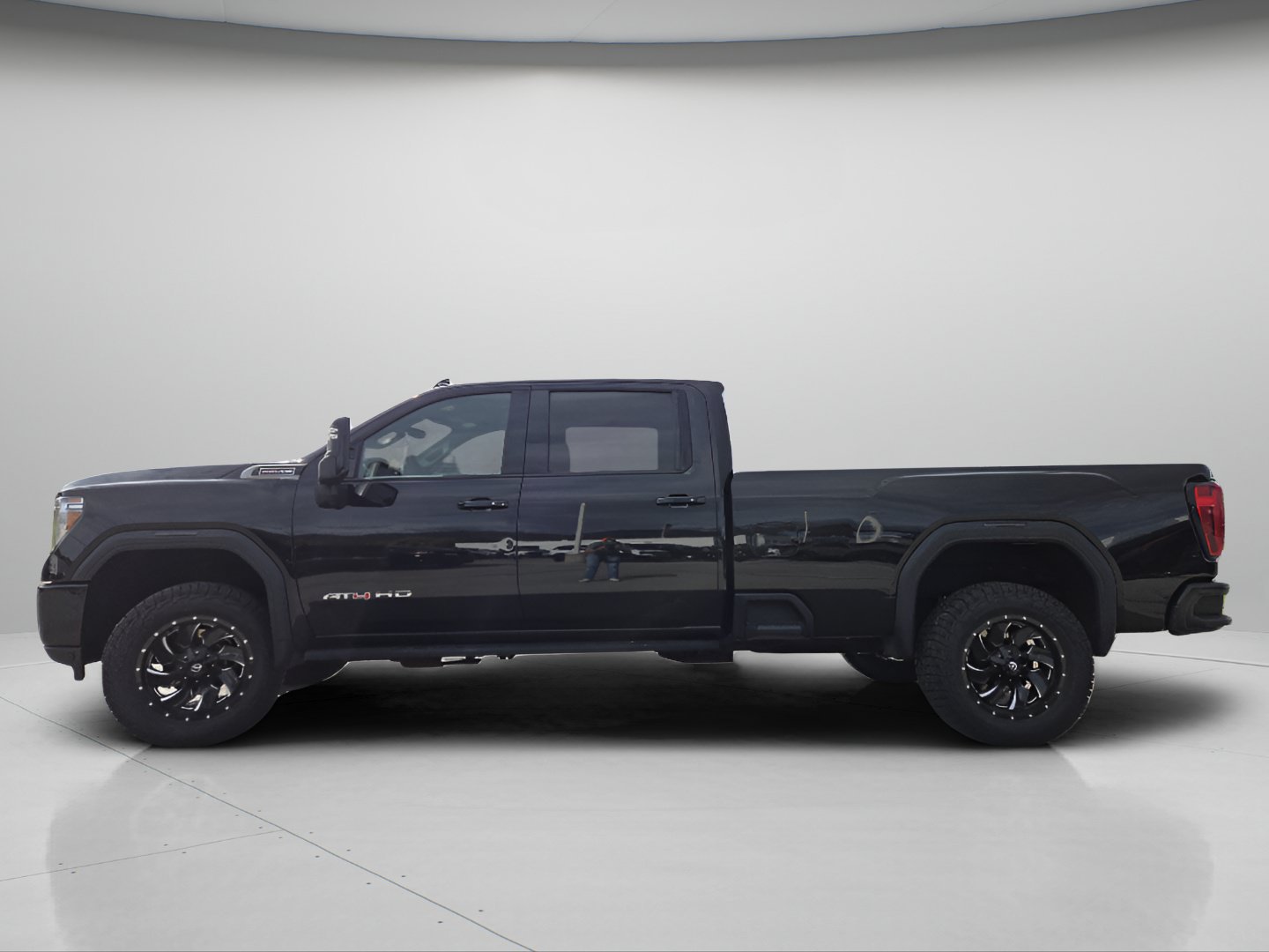 Used 2022 GMC Sierra 2500 AT4 w/ AT4 Premium Plus Package AWD/4WD image 27