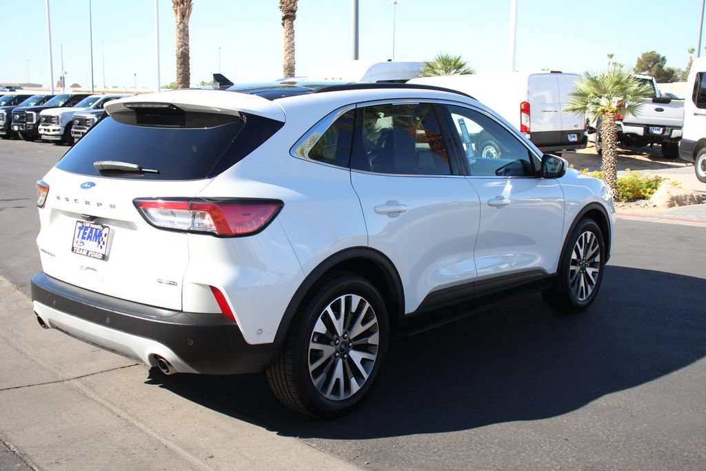 Certified 2020 Ford Escape Titanium w/ Titanium Premium Package 2.0 AWD/4WD image 8