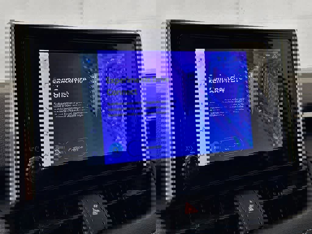 Used 2025 Toyota RAV4 LE FWD image 20