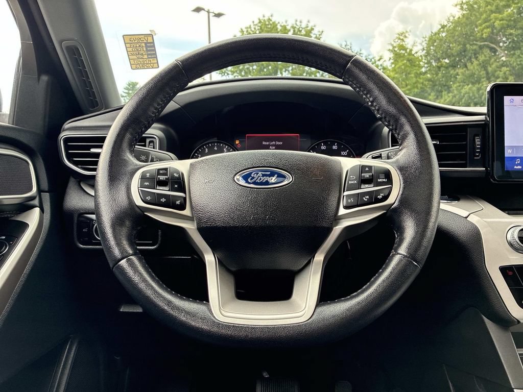 Certified 2023 Ford Explorer XLT w/ Equipment Group 202A AWD/4WD image 21