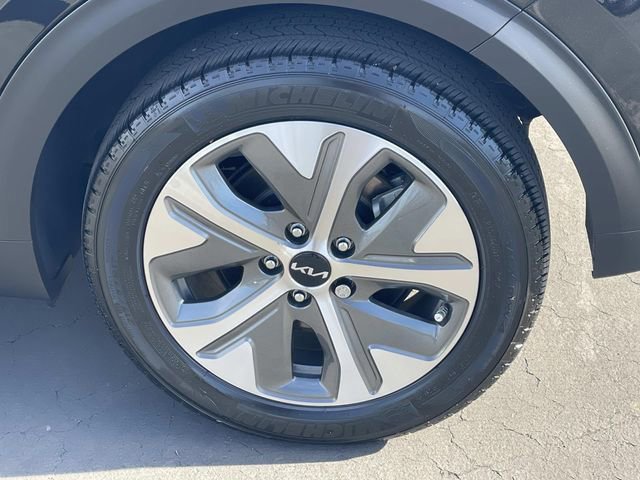 Used 2022 Kia Niro EX Premium image 38