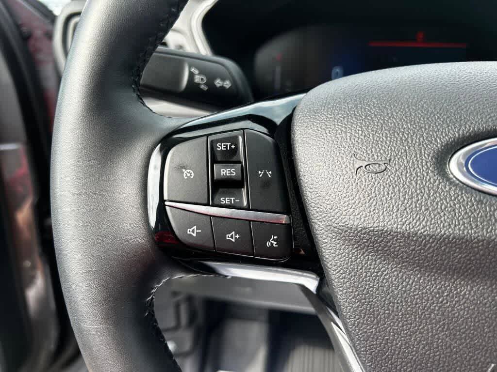 Certified 2023 Ford Escape Active AWD/4WD image 8
