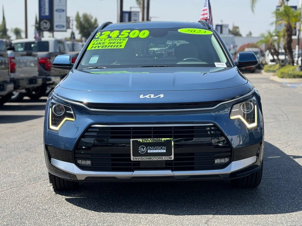 Used 2023 Kia Niro EX Touring FWD image 6