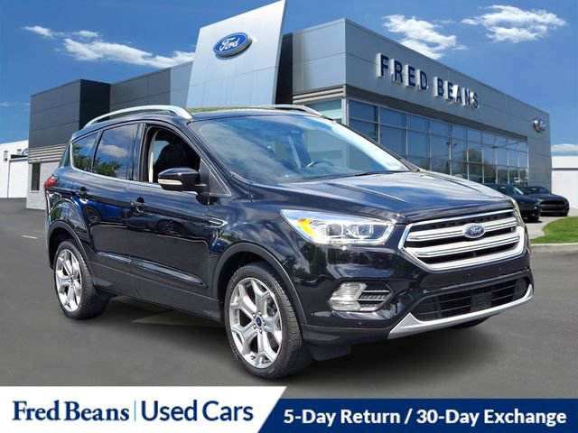 Certified 2019 Ford Escape Titanium AWD/4WD image 1