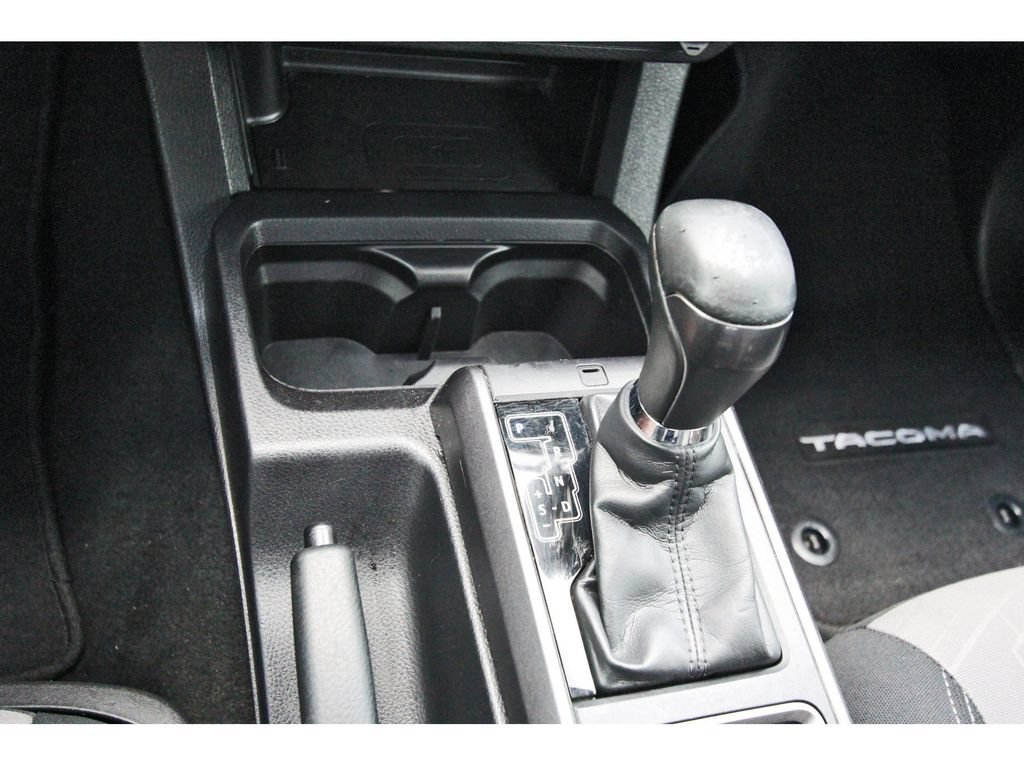 Used 2023 Toyota Tacoma TRD Off-Road w/ Technology Package AWD/4WD image 27
