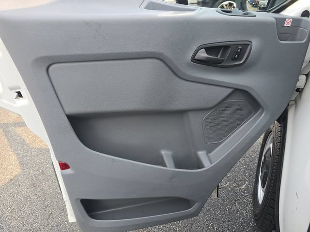 Certified 2019 Ford Transit 250 148 Medium Roof RWD image 19