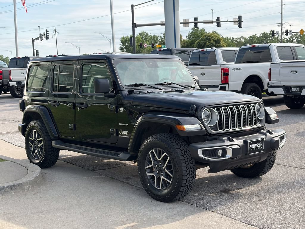 Used 2024 Jeep Wrangler Unlimited Sahara AWD/4WD image 7