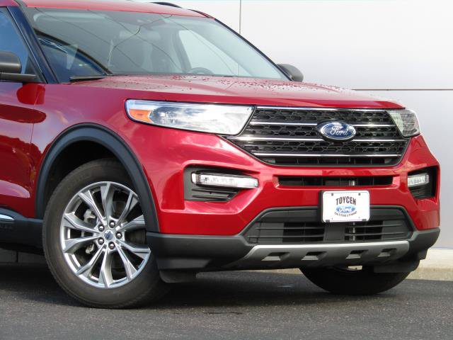 Certified 2022 Ford Explorer XLT w/ Equipment Group 202A AWD/4WD image 5