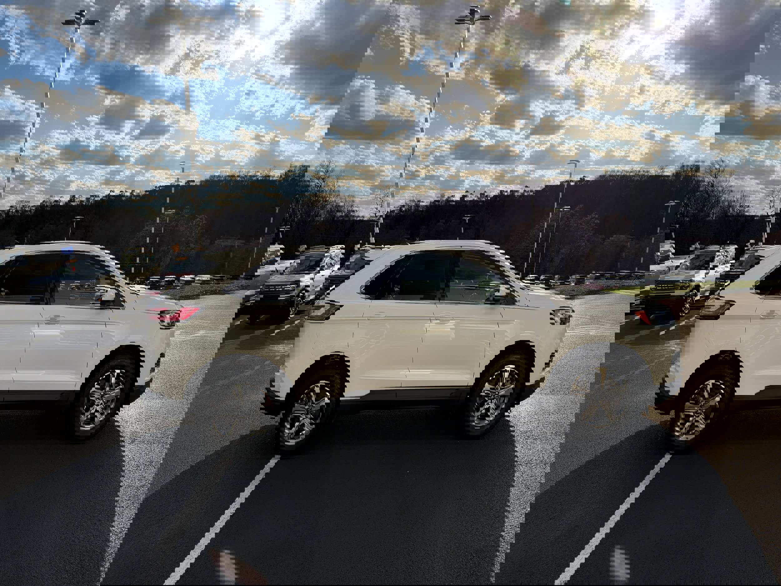 Certified 2024 Ford Edge SEL w/ Convenience Package image 2