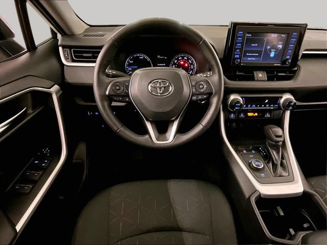 Used 2022 Toyota RAV4 XLE w/ XLE Grade Weather Package AWD/4WD image 5