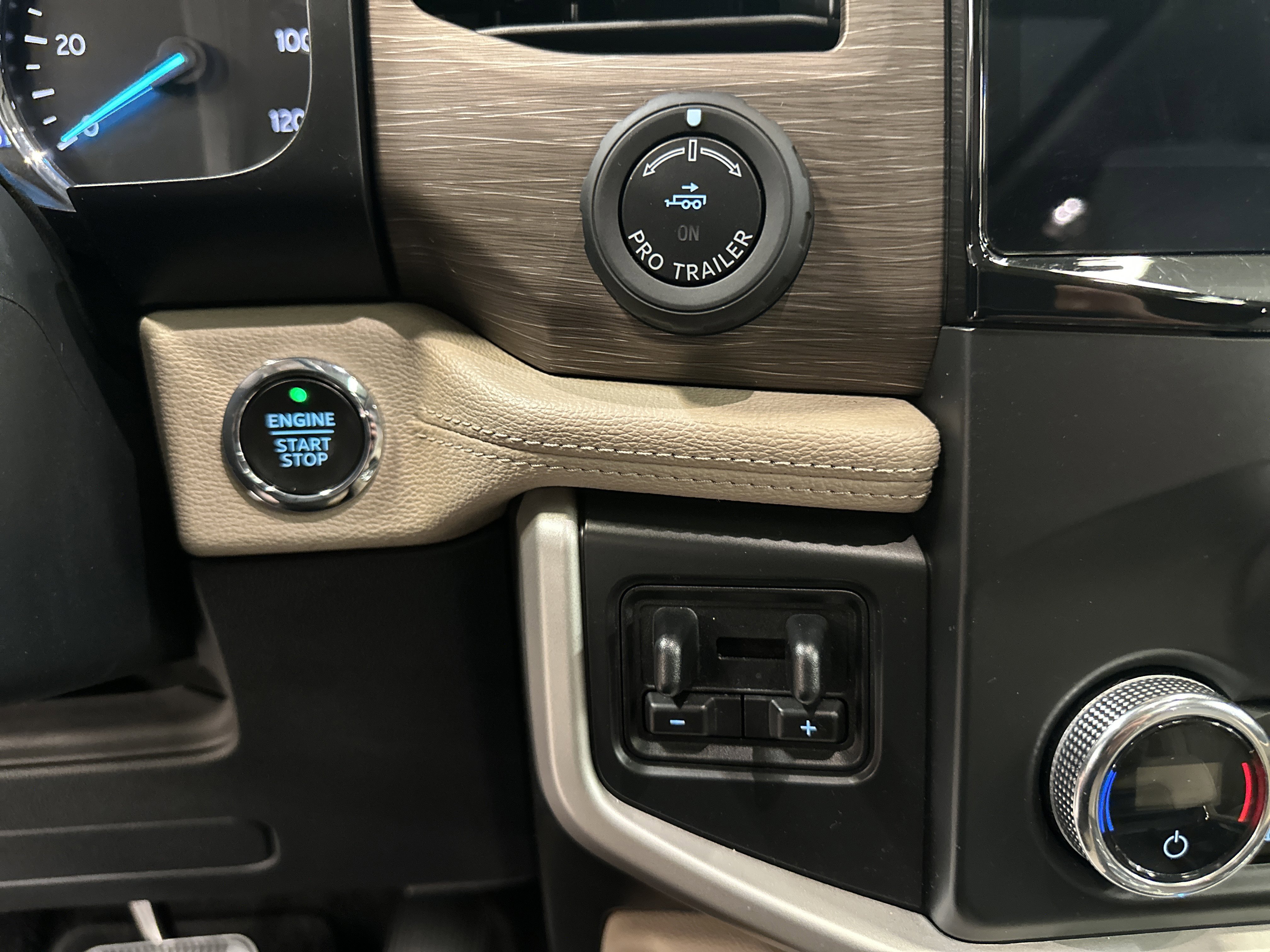 Certified 2022 Ford Expedition Max Limited image 35