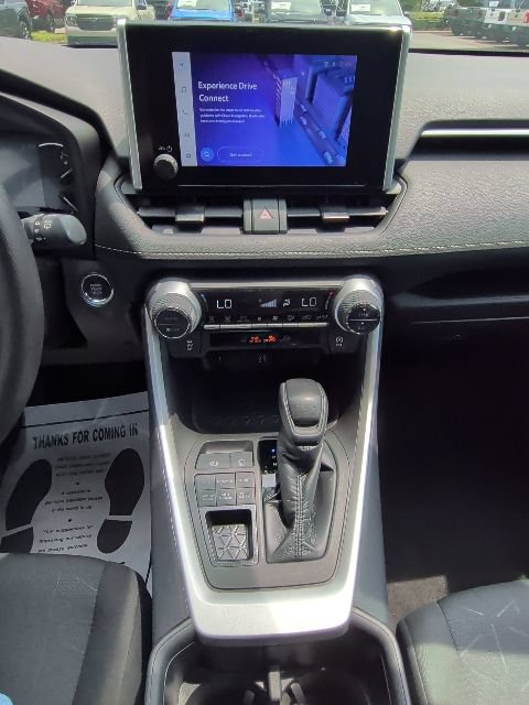 Used 2024 Toyota RAV4 XLE AWD/4WD image 18
