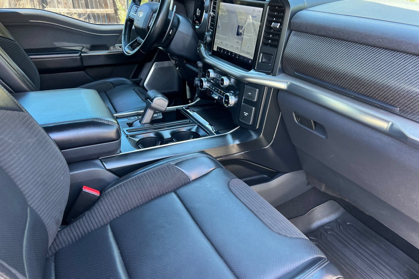 Certified 2023 Ford F150 Raptor w/ Raptor 37 Performance Package AWD/4WD image 16