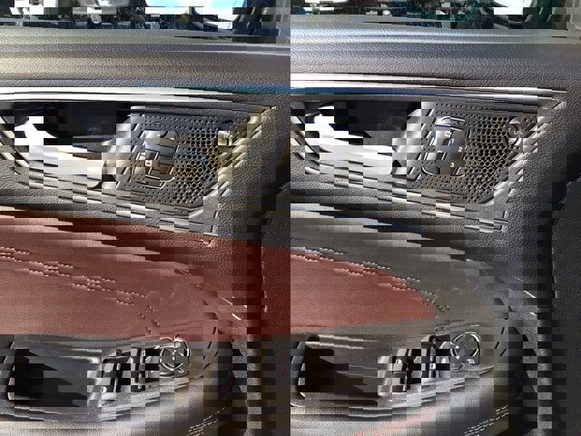 Certified 2022 Ford Edge Titanium w/ Equipment Group 301A image 21