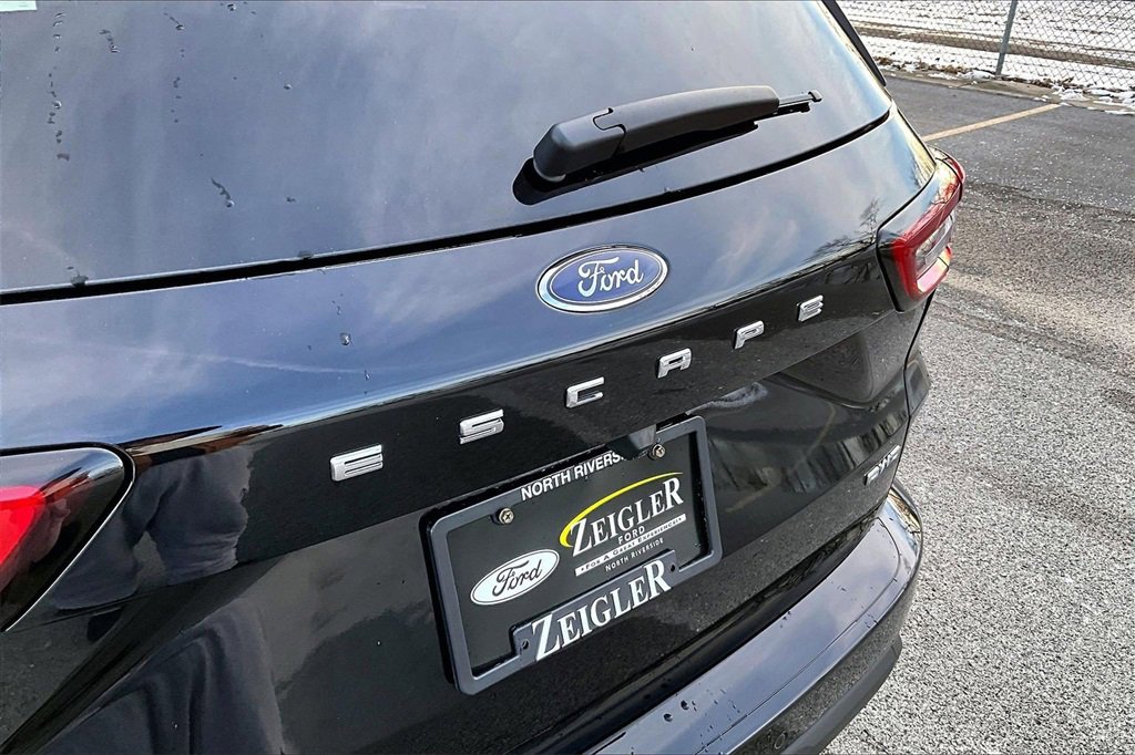 Certified 2023 Ford Escape ST-Line w/ Tech Pack #1 image 8
