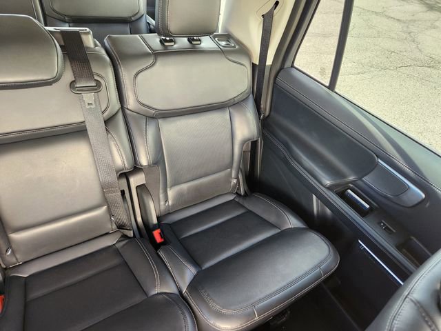 Certified 2025 Ford Expedition Max Platinum image 17