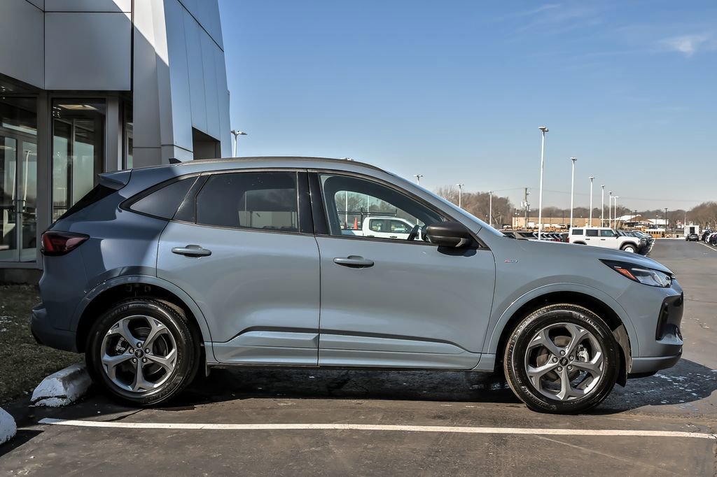 Certified 2024 Ford Escape ST-Line w/ Tech Pack #1 image 7