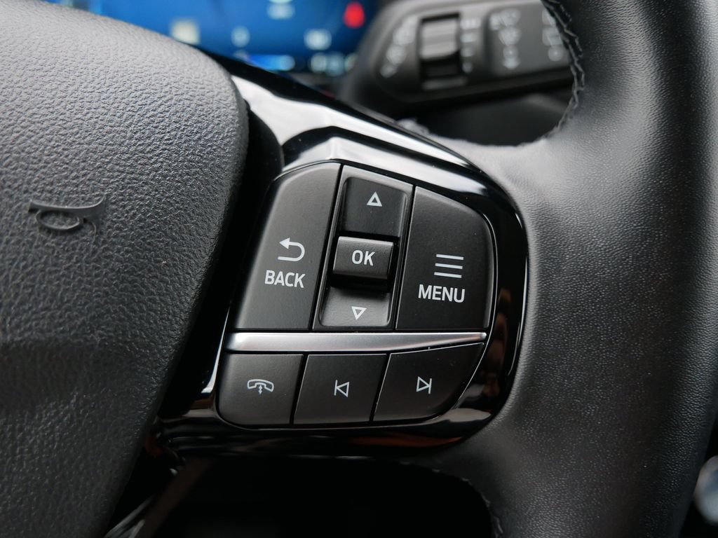 Certified 2024 Ford Escape Platinum AWD/4WD image 18