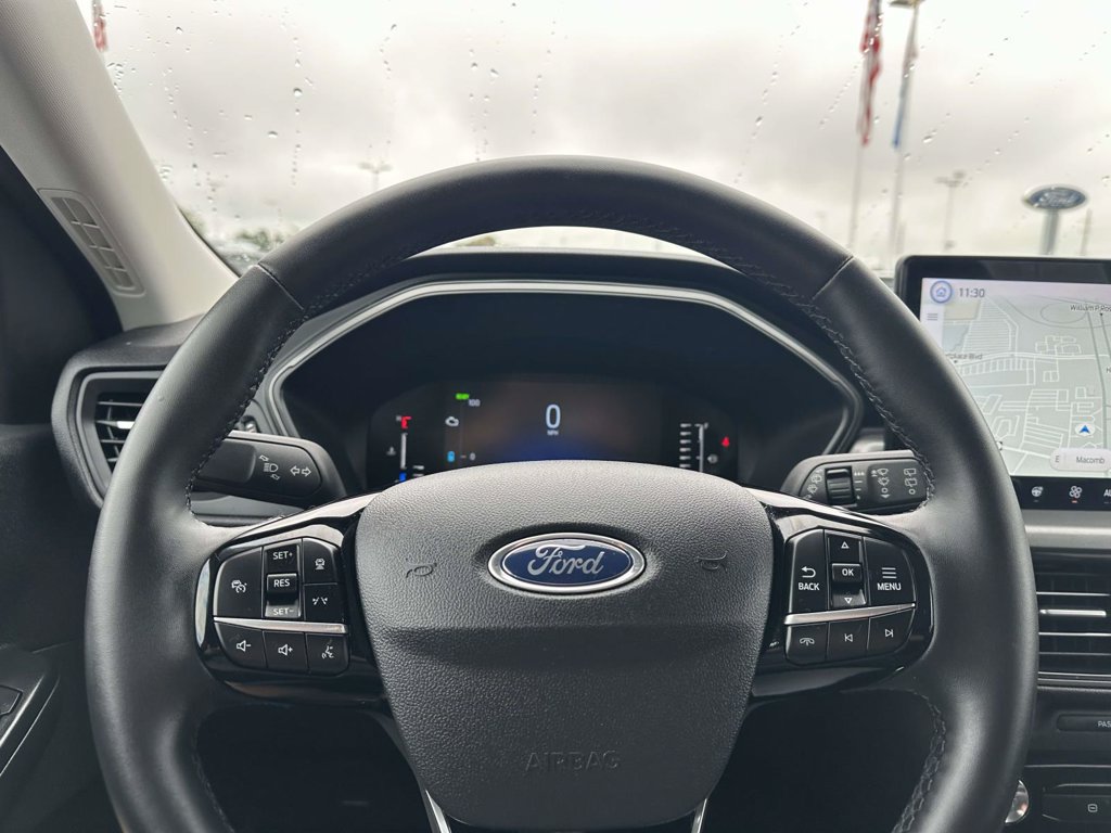Certified 2023 Ford Escape SE FWD image 17