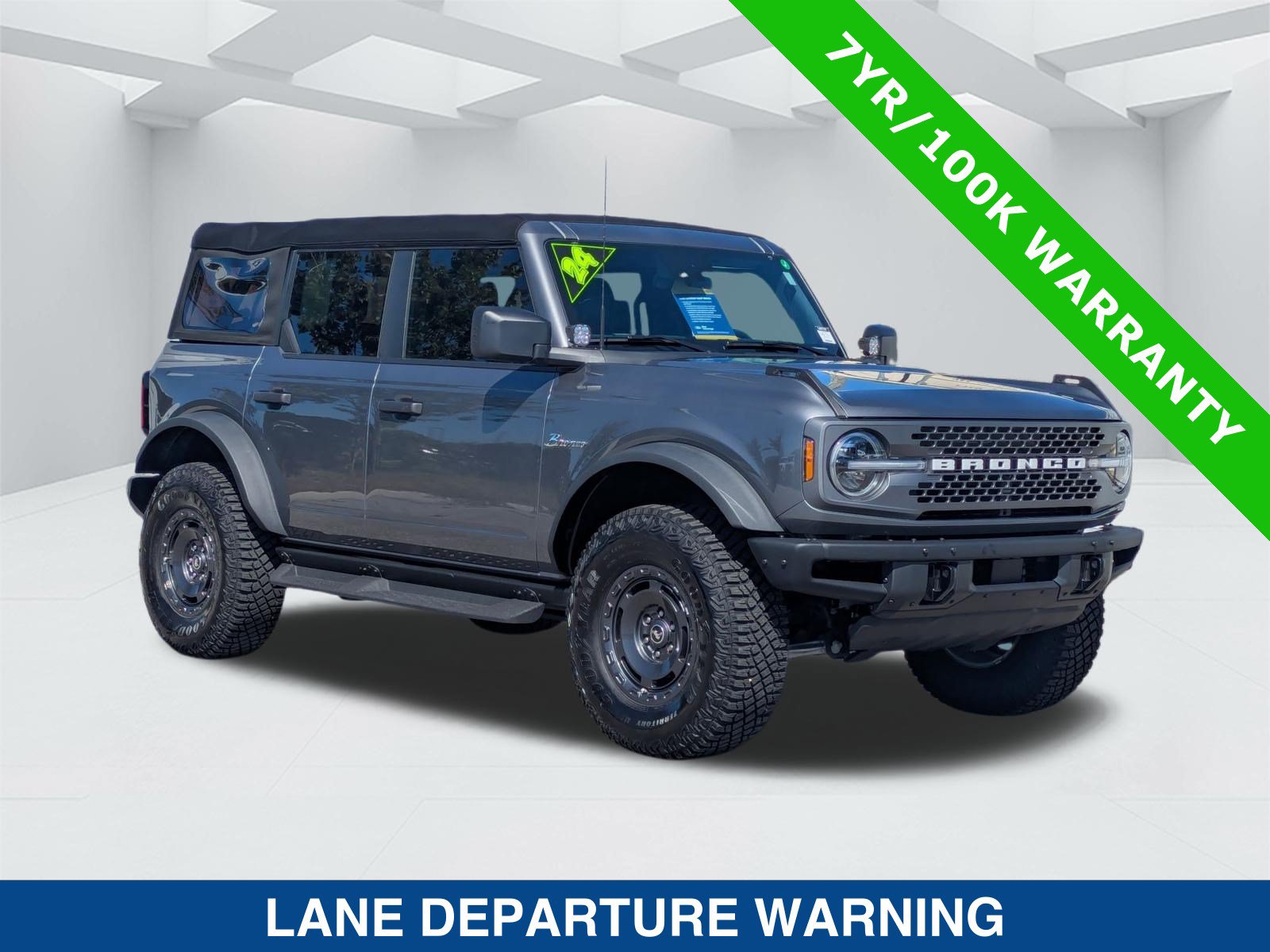Certified 2024 Ford Bronco Badlands AWD/4WD image 3