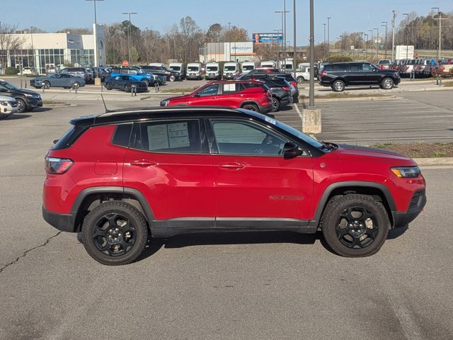 Used 2023 Jeep Compass Trailhawk image 6