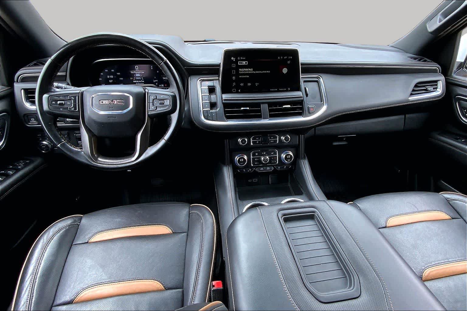 Used 2024 GMC Yukon XL AT4 w/ AT4 Premium Plus Package AWD/4WD image 16