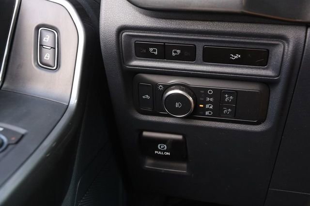 Certified 2022 Ford F150 XLT w/ Equipment Group 302A High image 19