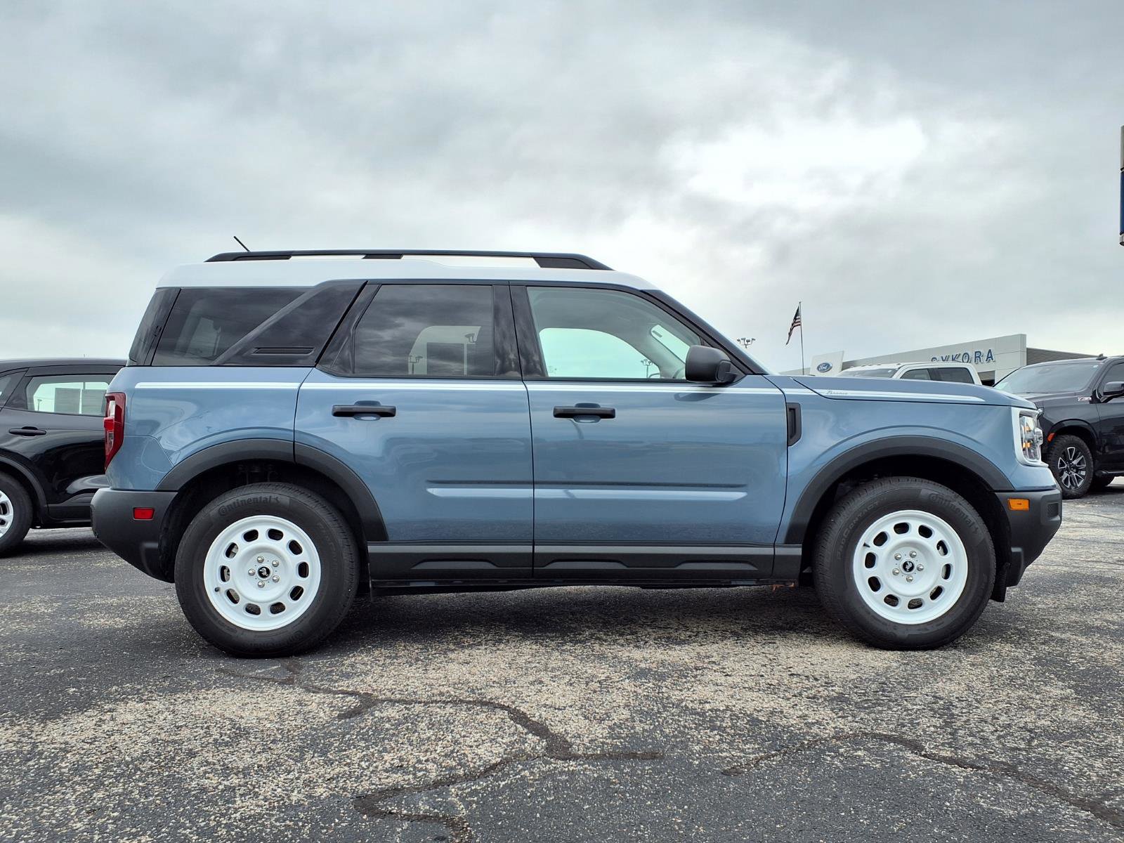 Certified 2025 Ford Bronco Sport Heritage AWD/4WD image 4