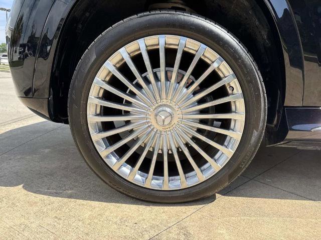 Used 2025 Mercedes-Benz Maybach GLS 600 4MATIC image 5