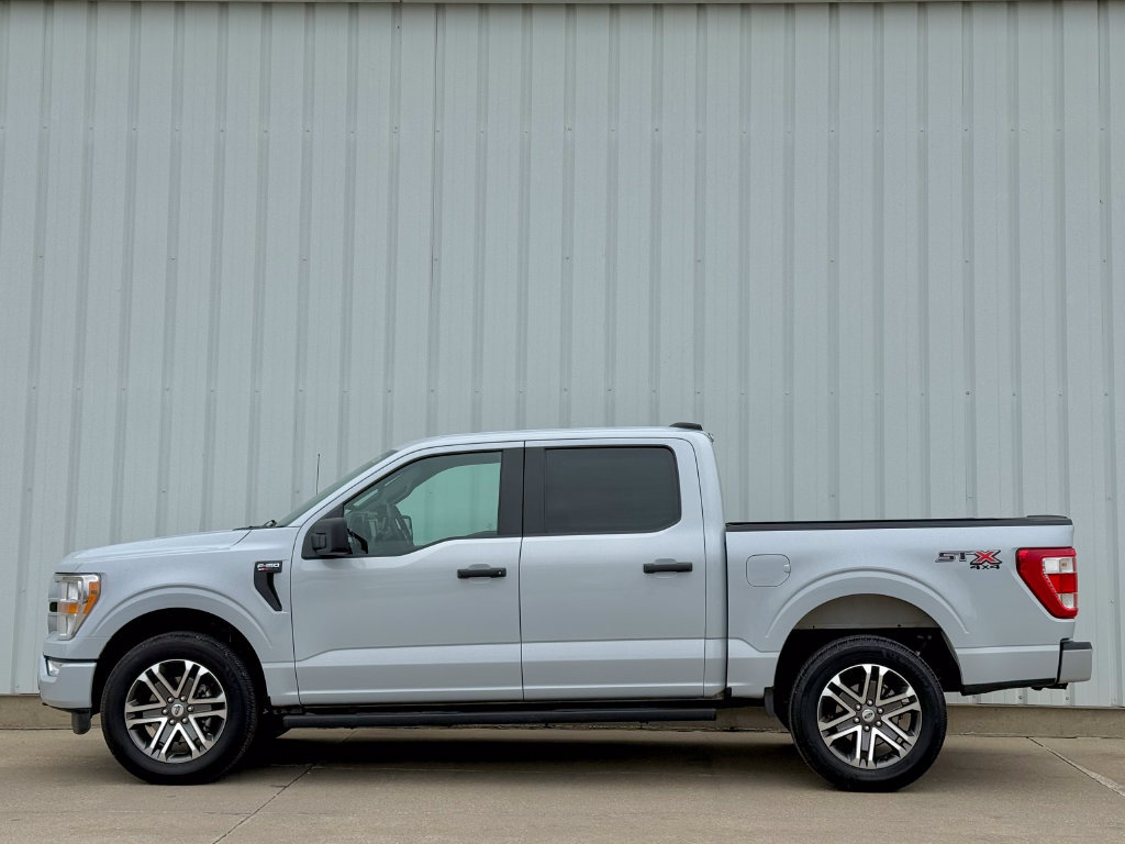 Certified 2021 Ford F150 XL w/ STX Appearance Package AWD/4WD image 3